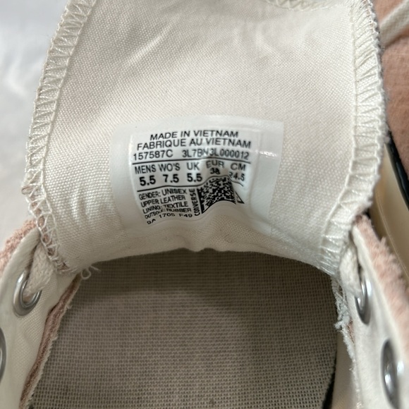 Converse Chuck 70s. Men’s size 5.5. Light pink suede. - Picture 5 of 5